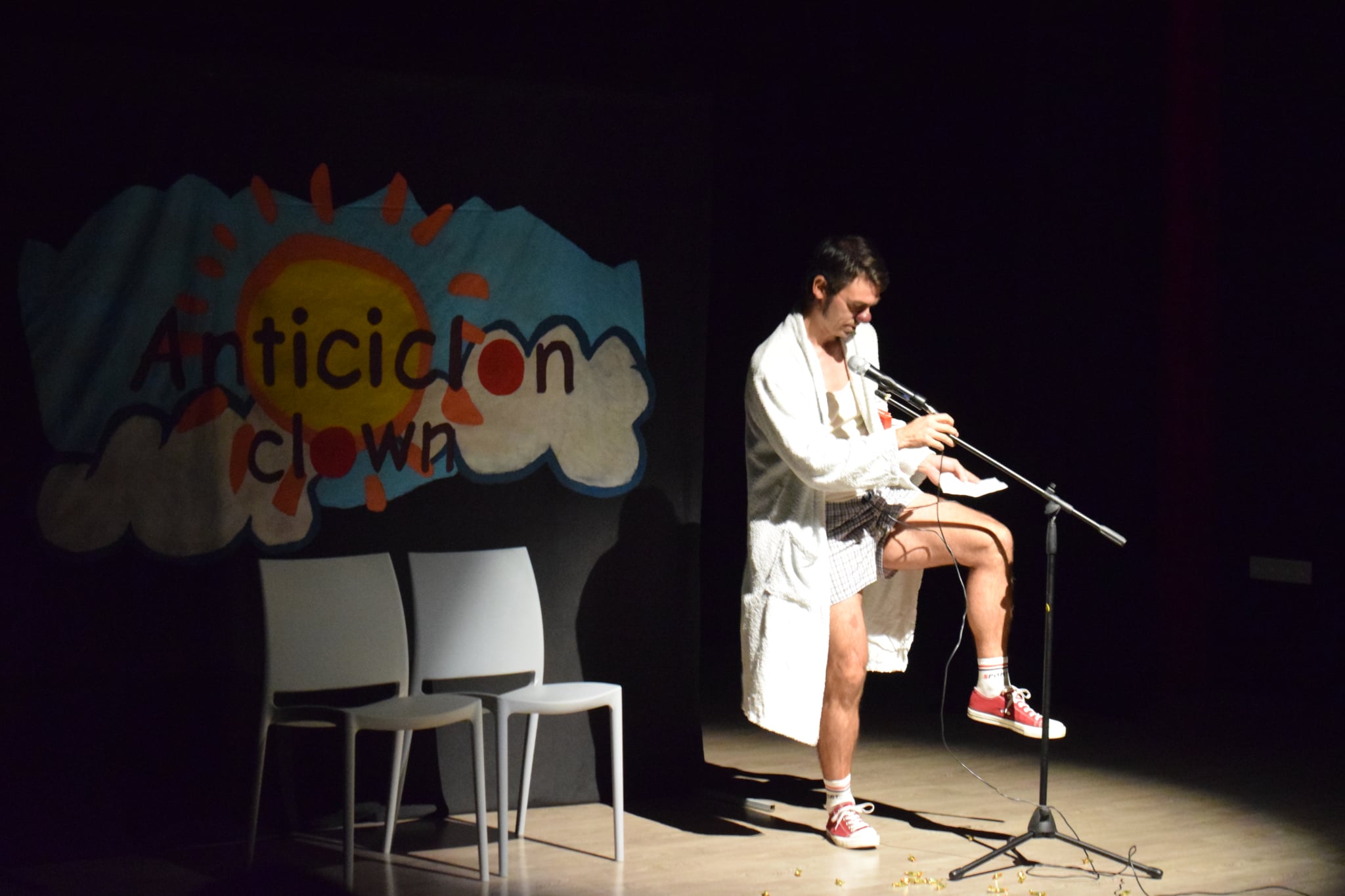 viaje a ninguna parte anticiclon clown la higuera de la poca verguenza 19